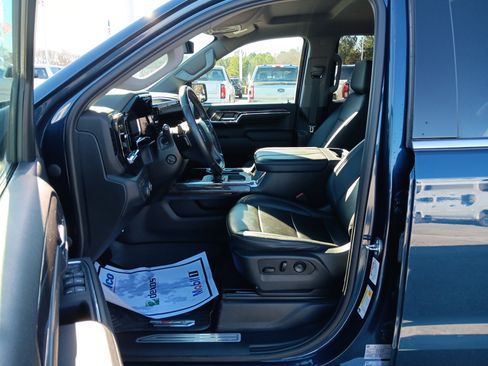 Used 2023 Chevrolet Silverado 1500 LTZ image 12