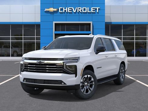 New 2026 Chevrolet Suburban LT w/ Comfort Package RWD image 6