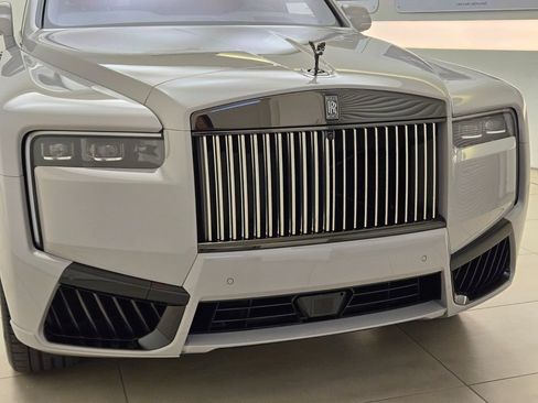 New 2027 Rolls-Royce Cullinan Black Badge AWD/4WD image 7
