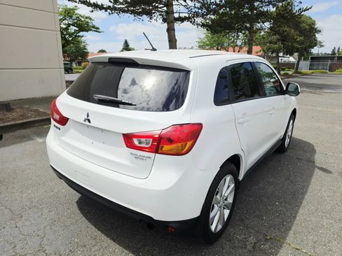 Used 2013 Mitsubishi Outlander Sport ES FWD image 5