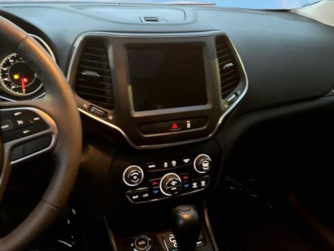 Used 2022 Jeep Cherokee Latitude Lux w/ Sun & Sound Group image 17