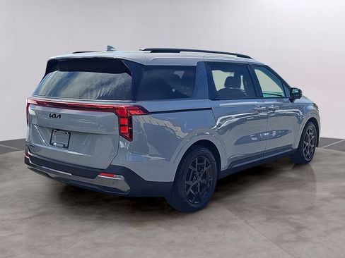 Certified 2026 Kia Carnival SX w/ SX Dark Edition Package FWD image 4