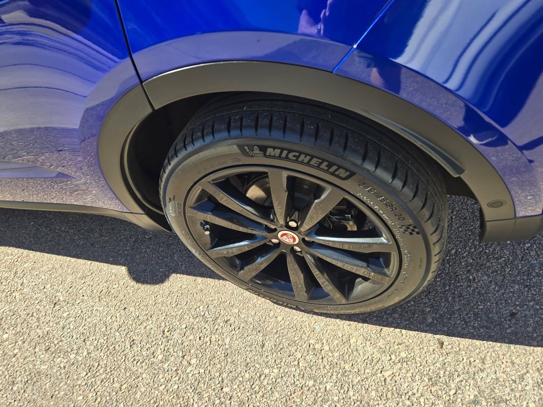 Used 2019 Jaguar E-PACE SE AWD/4WD image 6
