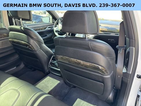 Used 2019 BMW 750i w/ Executive Package image 34