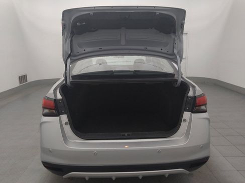 Used 2021 Nissan Versa SV image 29