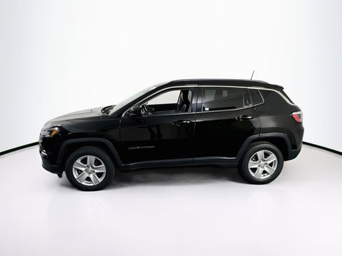 Used 2022 Jeep Compass Latitude w/ Convenience Group AWD/4WD image 8