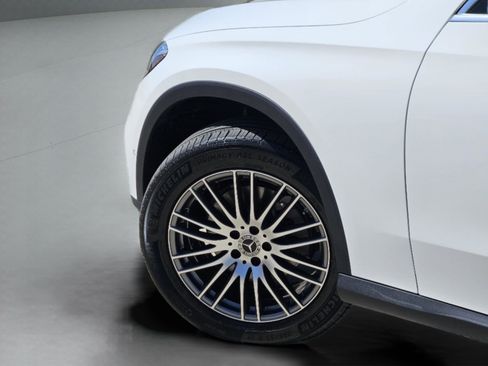 Certified 2026 Mercedes-Benz GLC 300 image 5