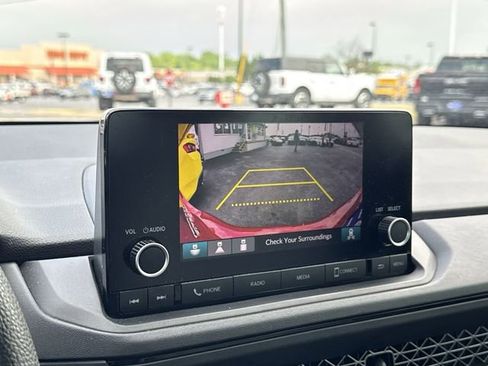Used 2025 Honda Accord SE image 19