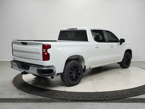 Used 2023 Chevrolet Silverado 1500 LT AWD/4WD image 7