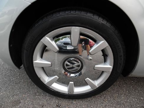 Used 2012 Volkswagen Beetle 2.5 FWD image 21