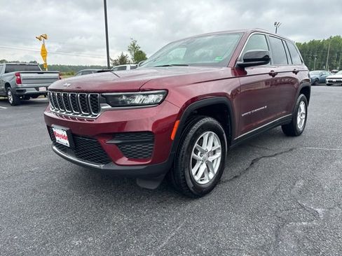 Used 2025 Jeep Grand Cherokee Laredo X w/ Luxury Tech Group I AWD/4WD image 20