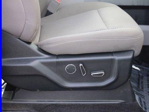 Used 2018 Ford F150 XLT w/ Equipment Group 302A Luxury image 23