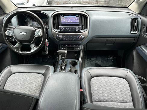 Used 2018 Chevrolet Colorado Z71 w/ Centennial Edition image 15