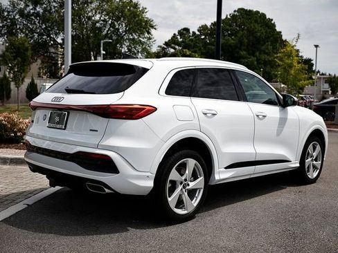 New 2025 Audi Q5 2.0T Premium Plus w/ Premium Plus image 7