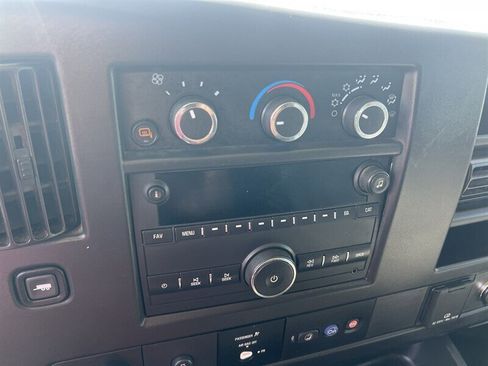 Used 2021 Chevrolet Express 2500 w/ Driver Convenience Package RWD image 27
