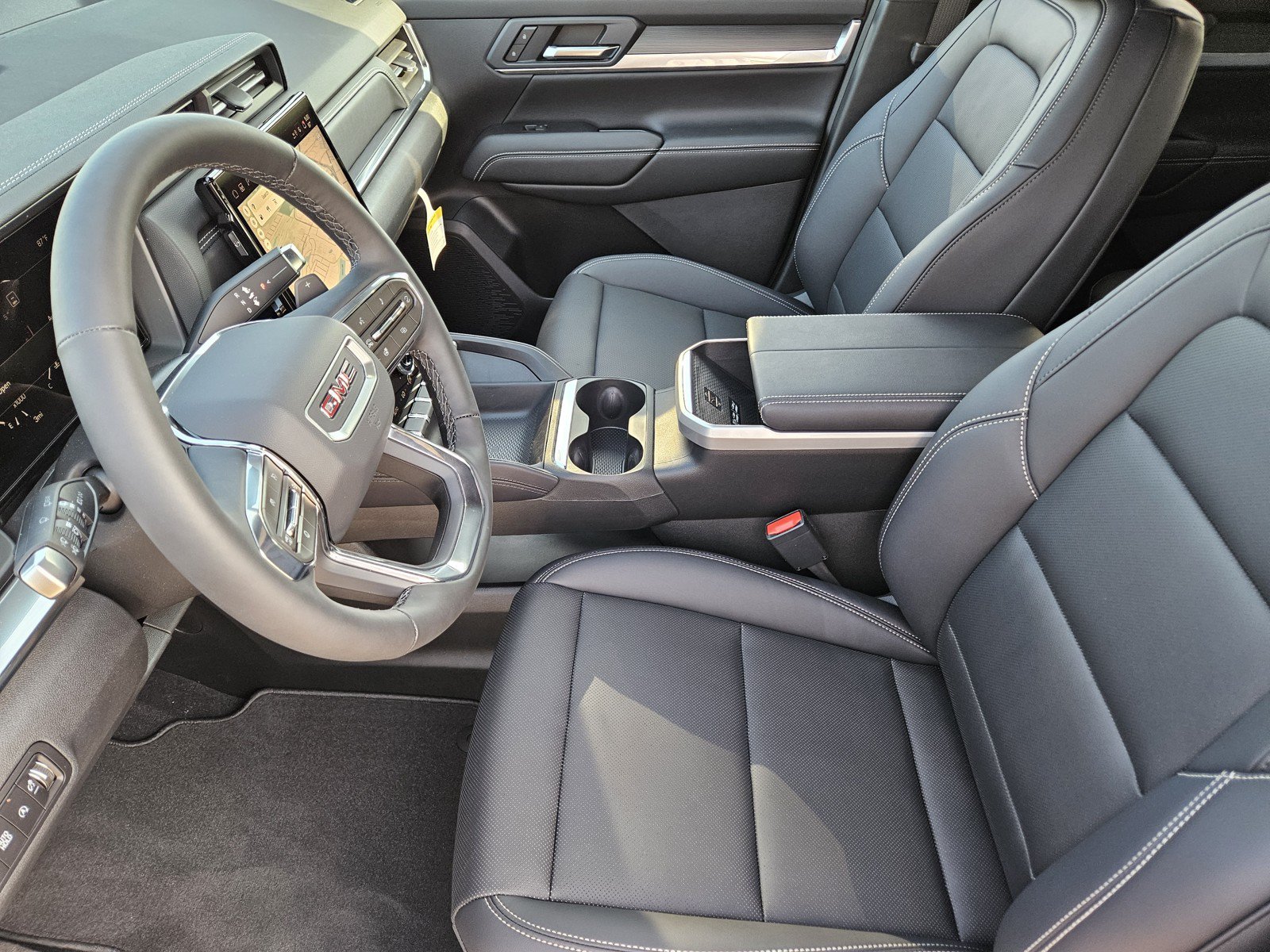 New 2027 GMC Terrain Elevation w/ Elevation Premium Package FWD image 9