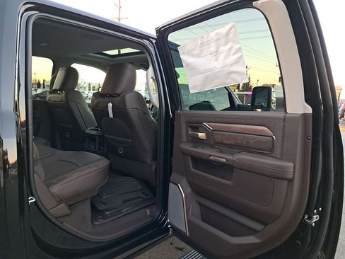 New 2026 RAM 2500 Limited AWD/4WD image 15