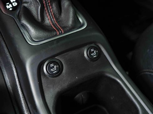 Used 2019 Jeep Wrangler Unlimited Rubicon AWD/4WD image 29