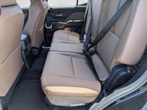 New 2026 Toyota 4Runner Limited AWD/4WD image 15