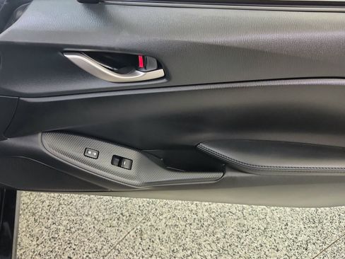 Used 2024 MAZDA MX-5 Miata Sport RWD image 19