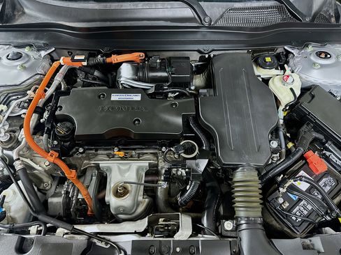 Used 2020 Honda Accord Touring image 32