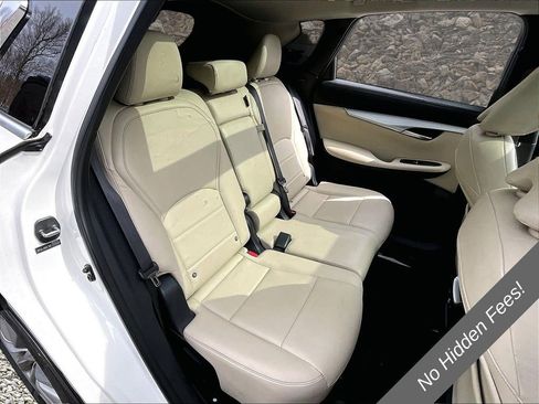 Used 2019 INFINITI QX50 Luxe w/ Navigation Package FWD image 24