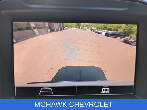 Used 2022 Chevrolet Silverado 1500 Custom AWD/4WD image 16
