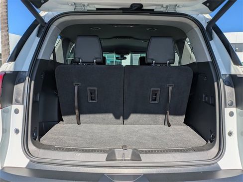 Used 2019 GMC Acadia SLT image 16