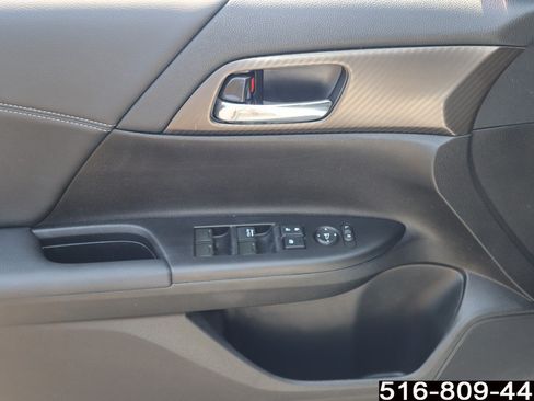 Used 2016 Honda Accord Sport image 18