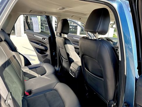 Used 2018 MAZDA CX-5 Touring w/ Preferred Equipment Package image 34