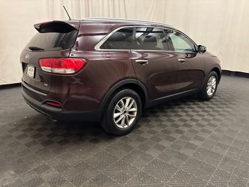 Used 2016 Kia Sorento FWD image 5