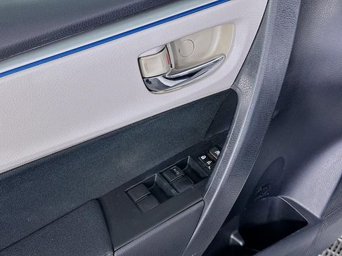 Used 2016 Toyota Corolla LE image 24