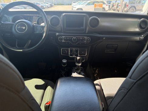 Used 2022 Jeep Gladiator Sport AWD/4WD image 20