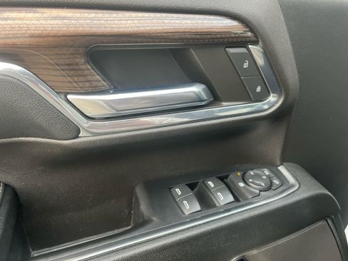 Used 2024 Chevrolet Silverado 3500 LT w/ Convenience Package image 4