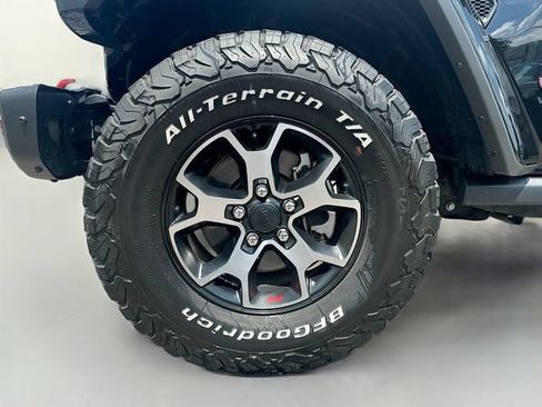 Used 2021 Jeep Wrangler Unlimited Rubicon AWD/4WD image 31