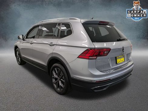 Used 2022 Volkswagen Tiguan SE AWD/4WD image 6
