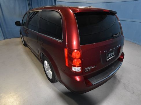 Used 2020 Dodge Grand Caravan SXT FWD image 26