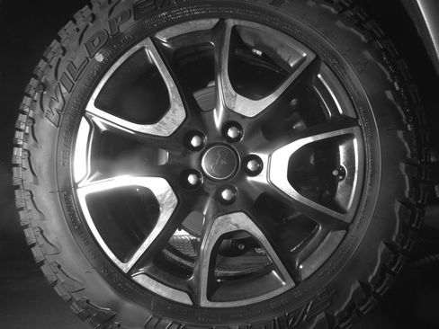 Used 2025 Jeep Compass Trailhawk AWD/4WD image 12