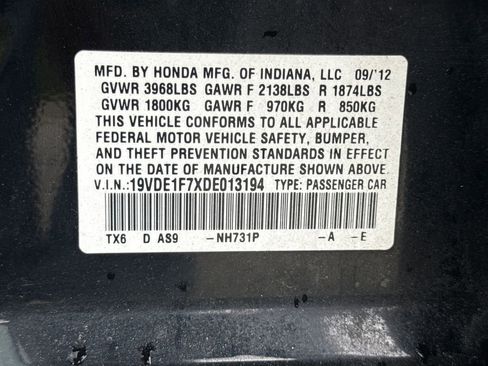 Used 2013 Acura ILX w/ Technology Package image 36