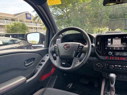 Used 2026 Nissan Frontier PRO-4X AWD/4WD image 34