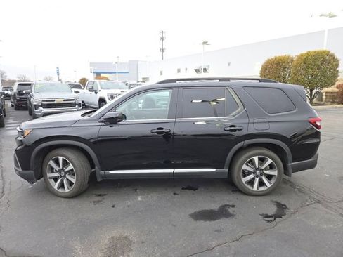 Used 2025 Honda Pilot Elite image 26