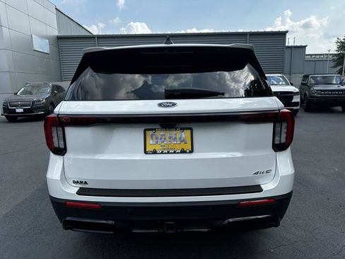 Certified 2025 Ford Explorer ST-Line AWD/4WD image 6
