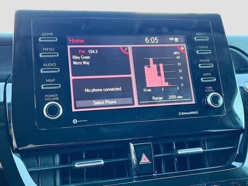 Used 2022 Toyota Camry SE w/ Carpet Mat Package (TMS) image 14