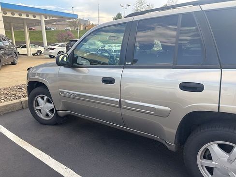 Used 2003 GMC Envoy SLE image 5