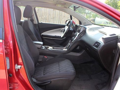 Used 2015 Chevrolet Volt FWD image 36
