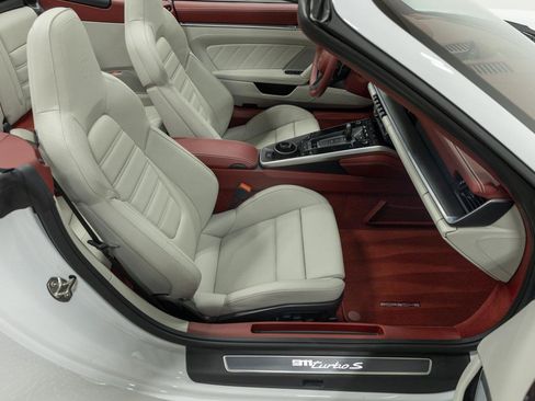 Used 2022 Porsche 911 Turbo S AWD/4WD image 56
