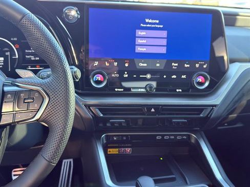 New 2026 Lexus TX 500h AWD image 15