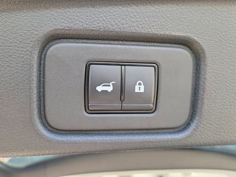 Certified 2024 Nissan Pathfinder SL w/ SL Premium Package FWD image 9