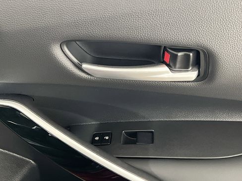 Used 2025 Toyota Corolla XSE image 32