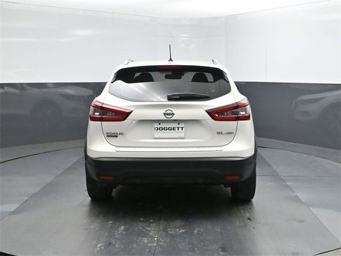 Used 2022 Nissan Rogue Sport SL w/ Premium Package image 8